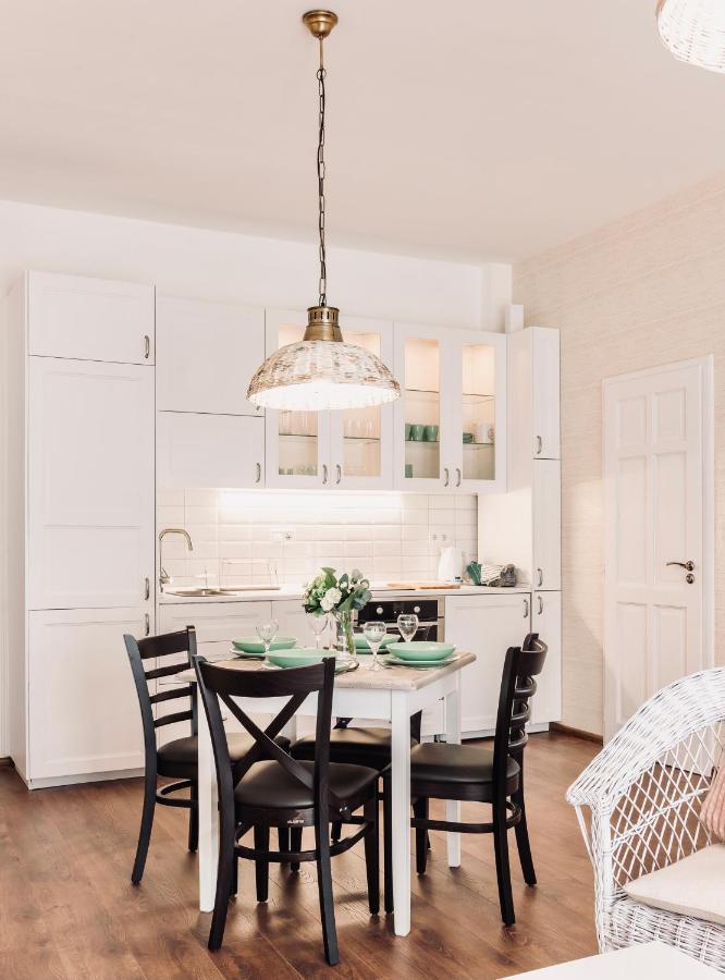 Monarchia Cottage Apartman Mosonmagyaróvár エクステリア 写真