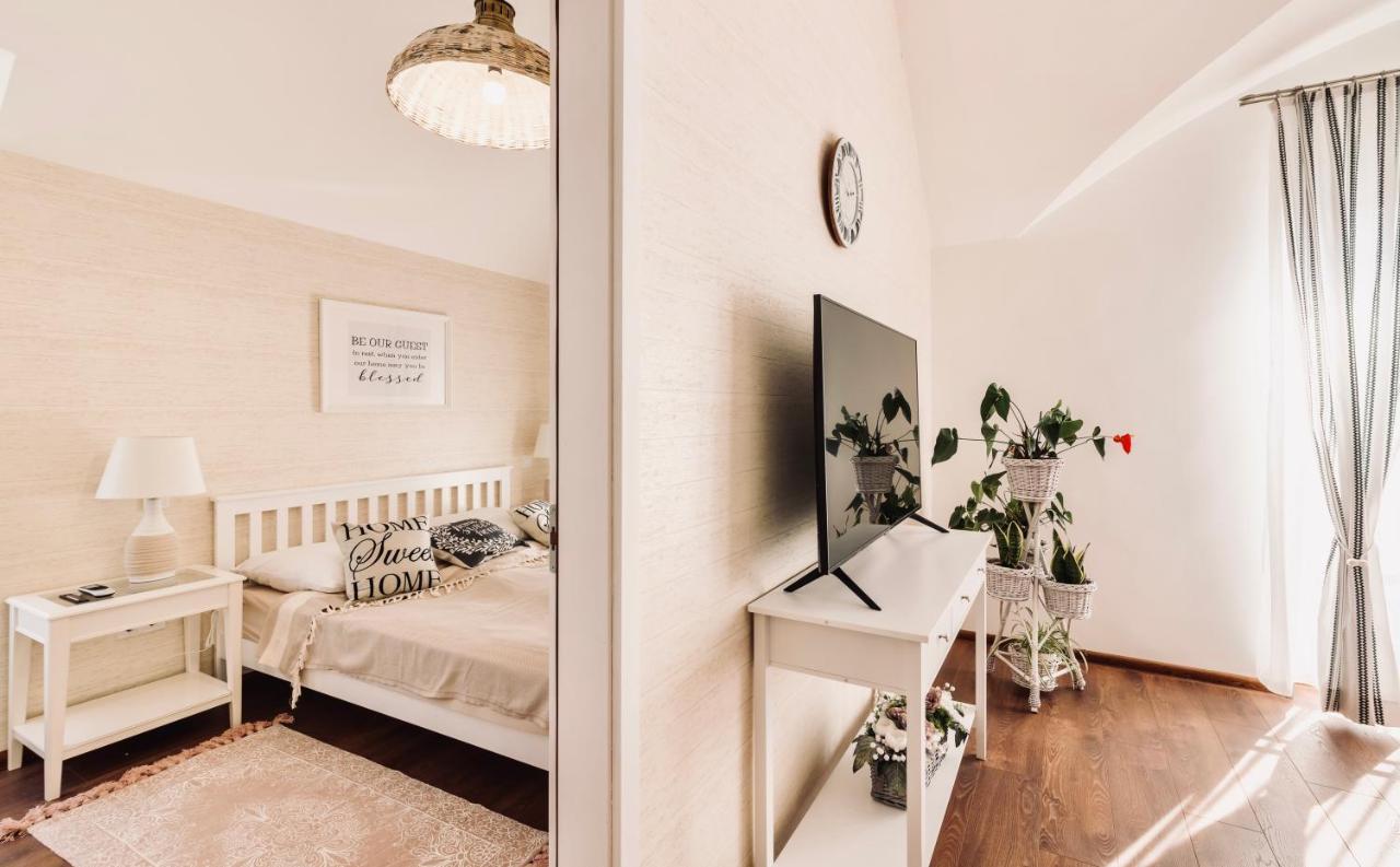 Monarchia Cottage Apartman Mosonmagyaróvár エクステリア 写真